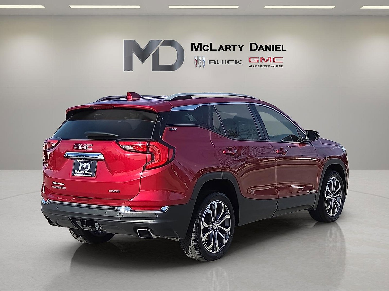 Used 2020 GMC Terrain SLT w/ Preferred Package image 5