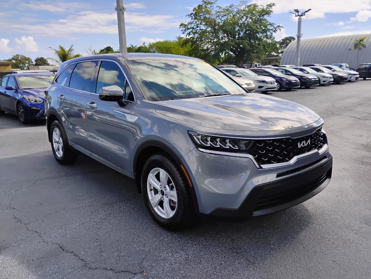 Used 2023 Kia Sorento LX FWD image 35