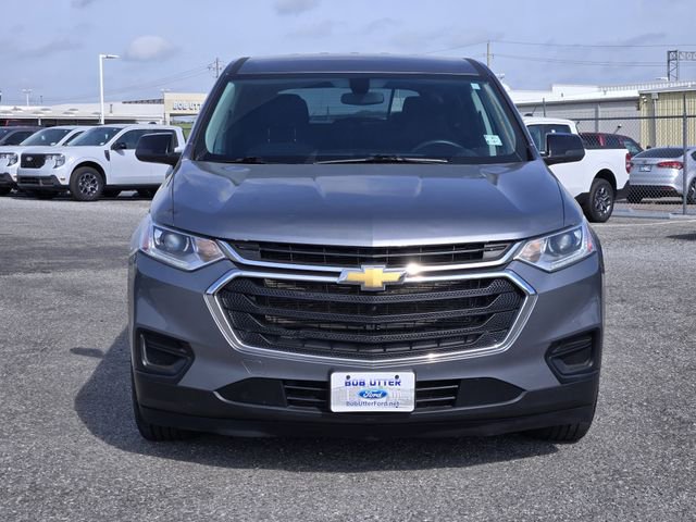 Used 2021 Chevrolet Traverse LS FWD image 2