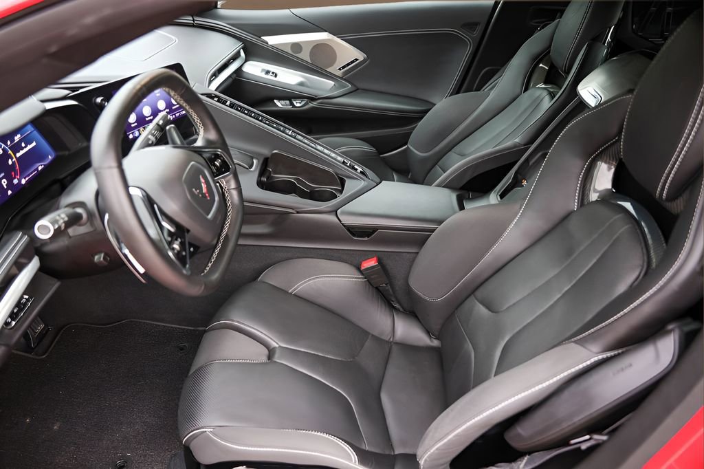 Used 2021 Chevrolet Corvette Stingray Preferred Cpe w/ Z51 Performance Package RWD image 9