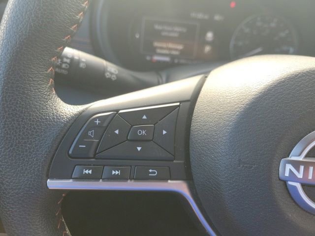 Used 2024 Nissan Kicks SR image 11