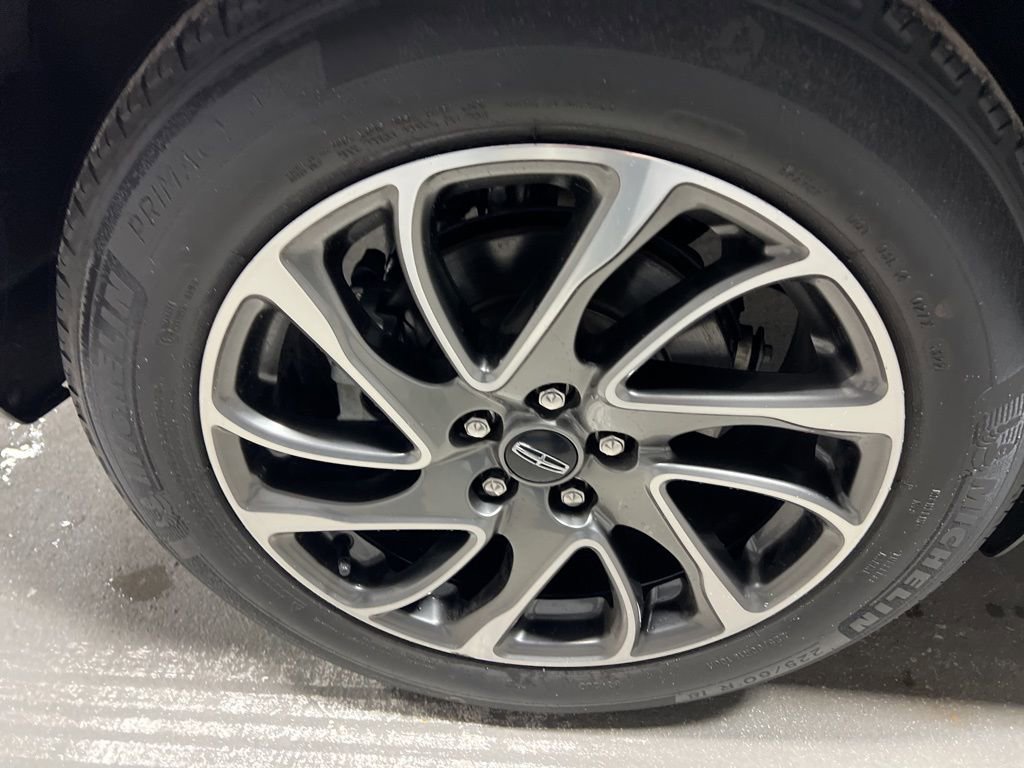 Used 2022 Lincoln Corsair FWD image 33