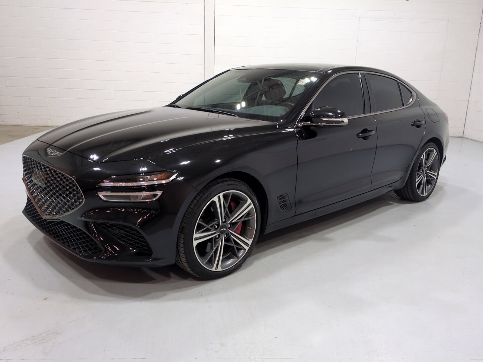 Certified 2025 Genesis G70 3.3T Advanced AWD/4WD image 7