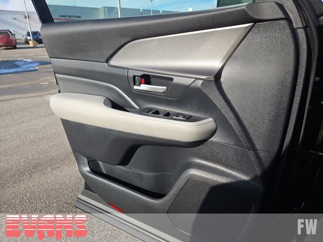 Certified 2026 Toyota Grand Highlander XLE image 19