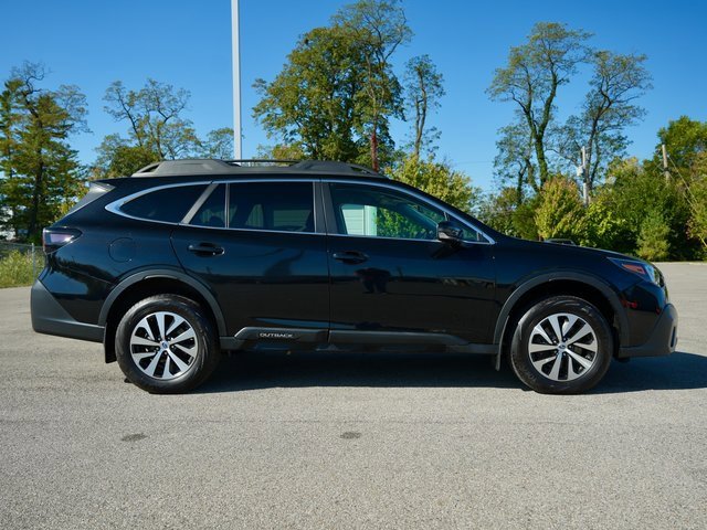Used 2022 Subaru Outback Premium image 7