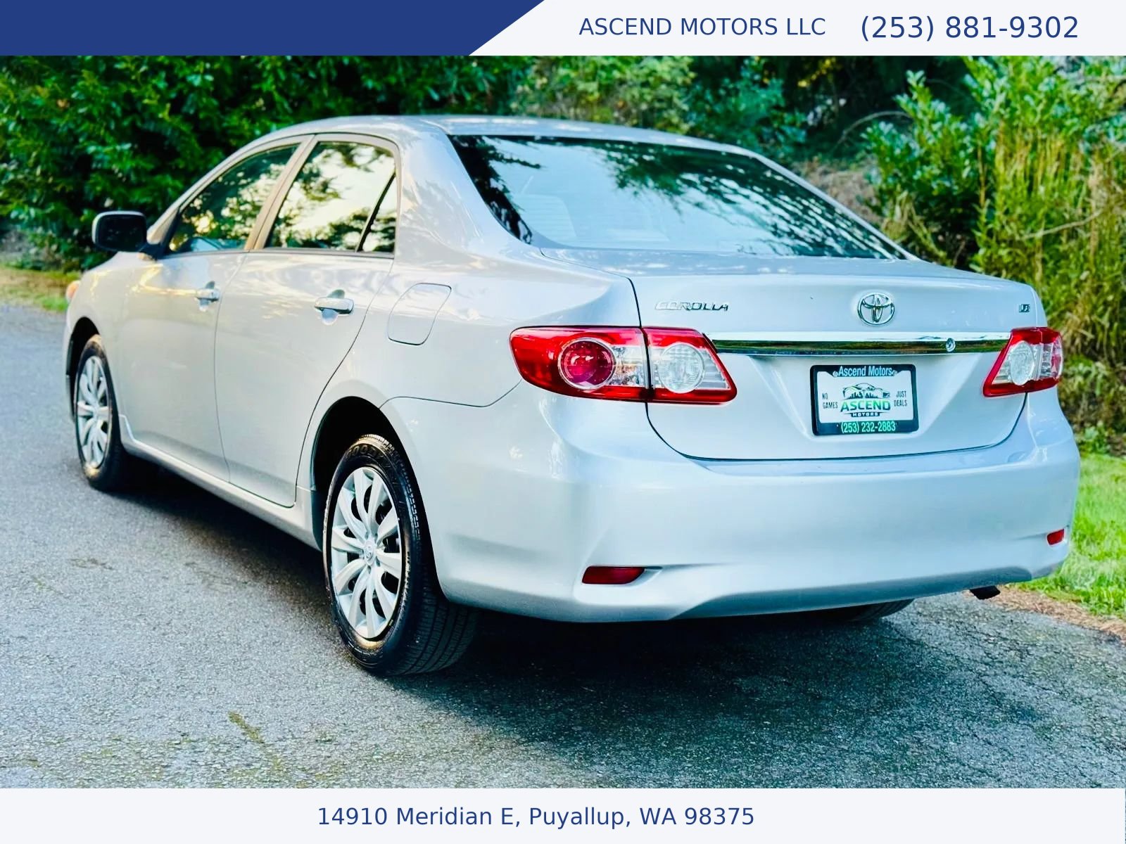 Used 2012 Toyota Corolla LE FWD image 3