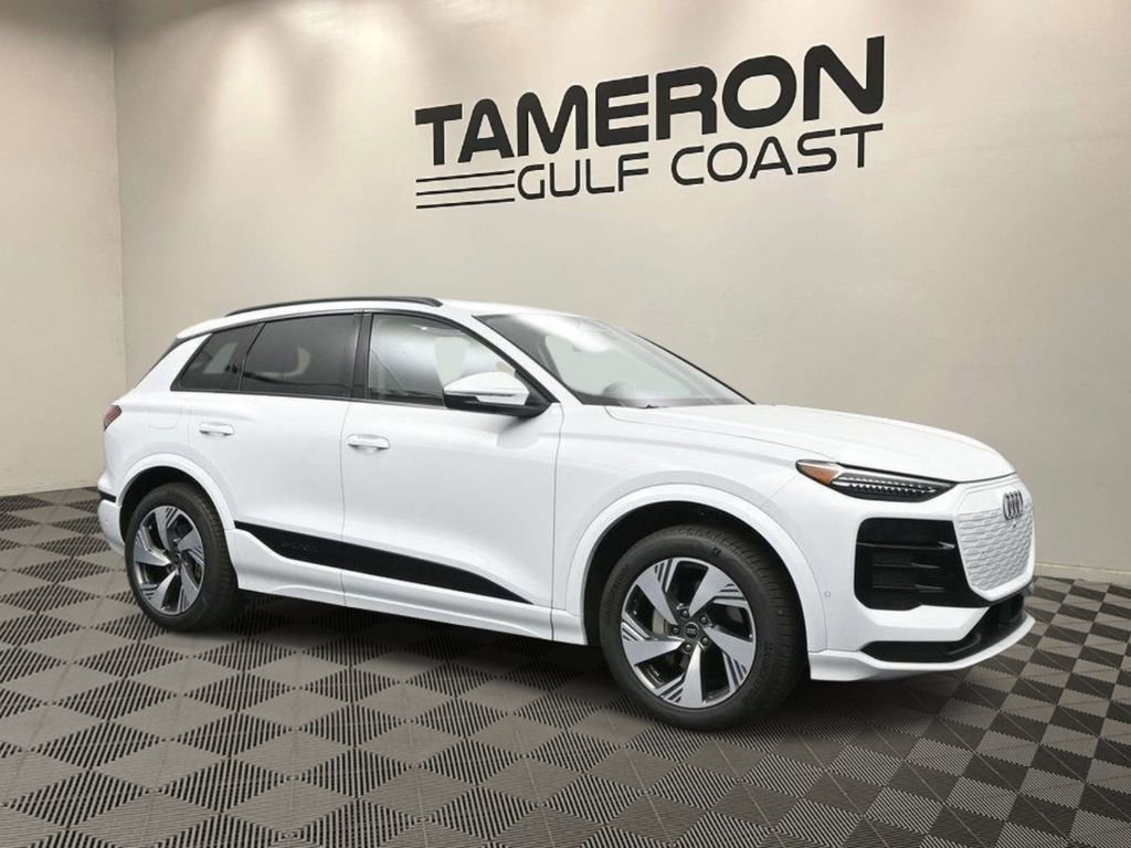 New 2025 Audi Q6 e-tron Premium Plus image 1