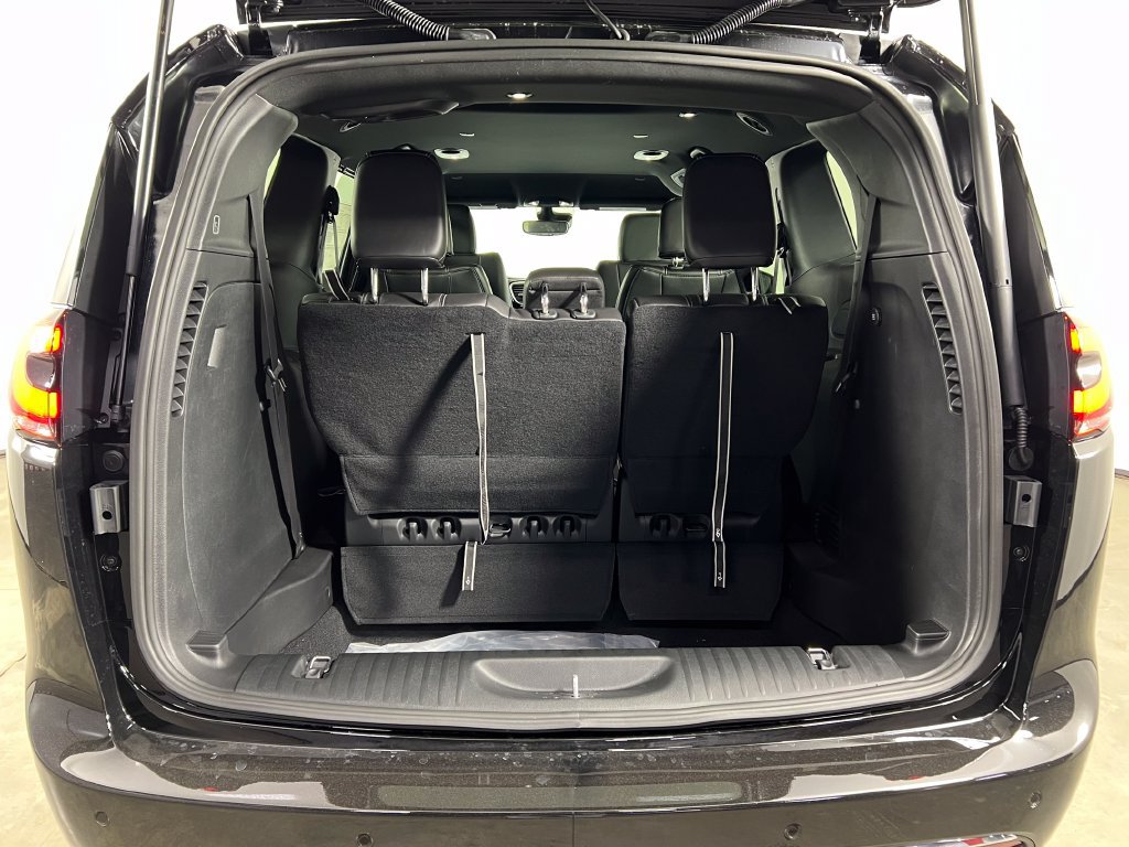 New 2026 Chrysler Pacifica Select FWD image 20