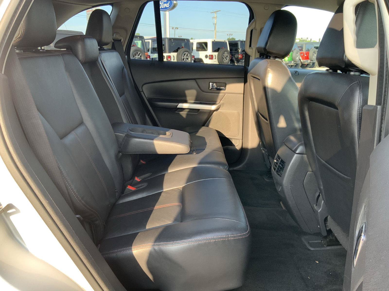 Used 2013 Ford Edge SEL FWD image 46