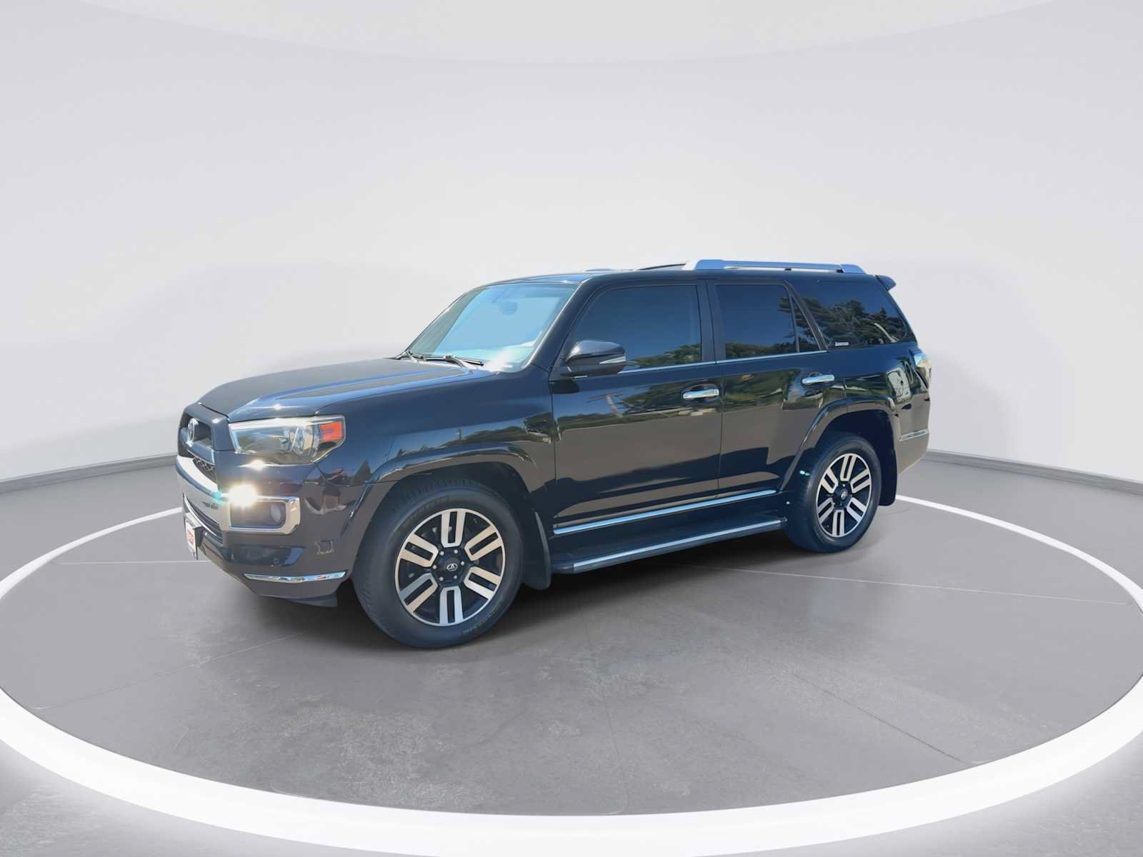 Used 2015 Toyota 4Runner Limited AWD/4WD image 4