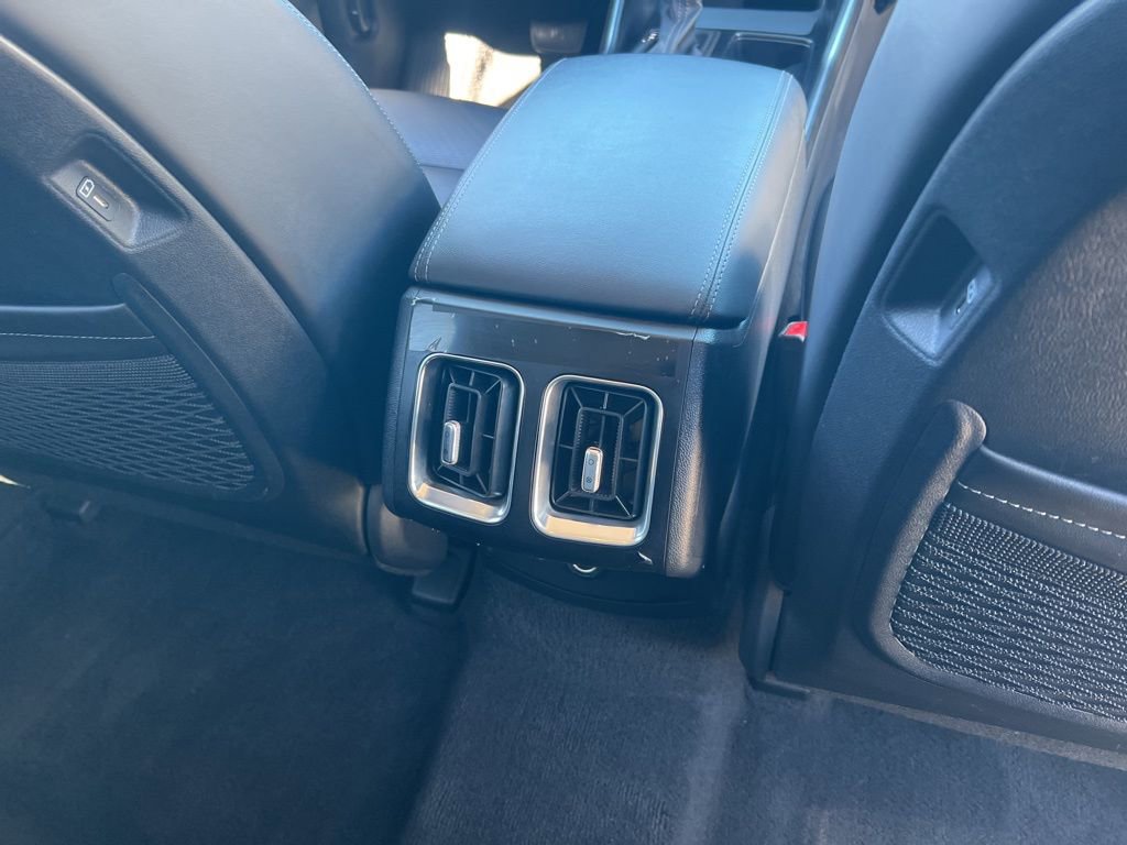 Certified 2025 Kia Sorento S image 19