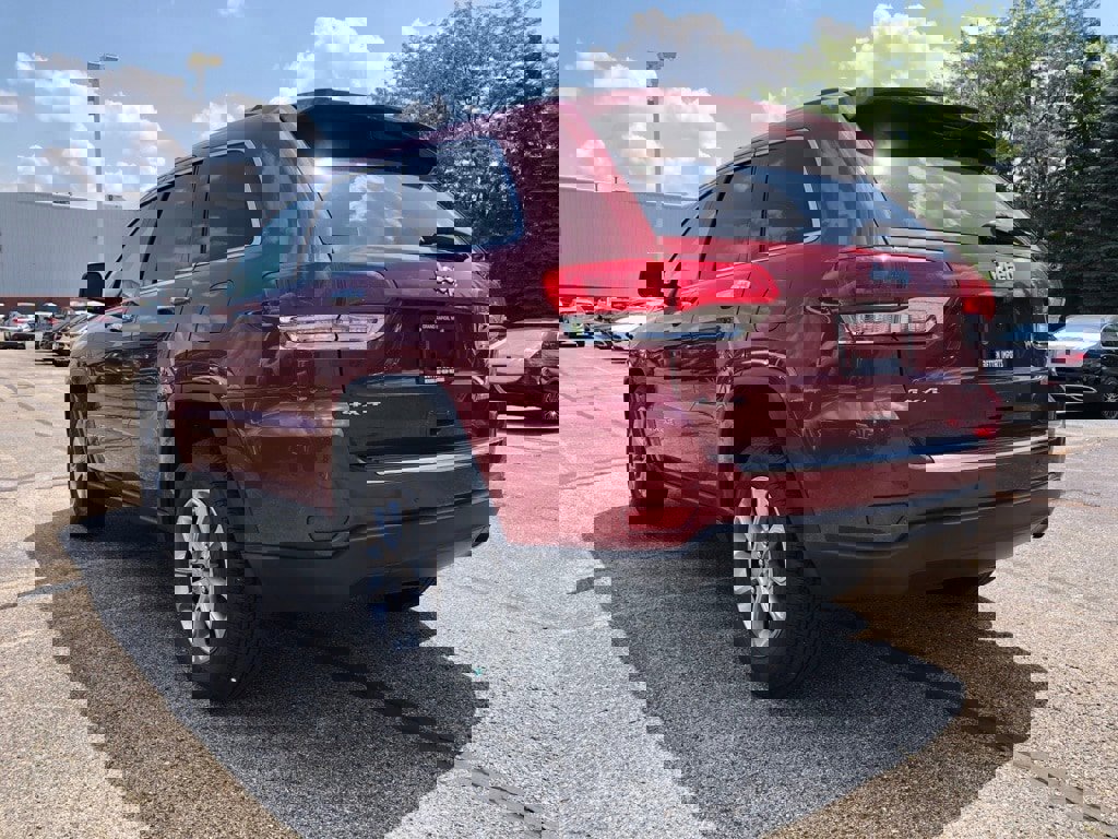 Used 2015 Jeep Grand Cherokee Limited image 4