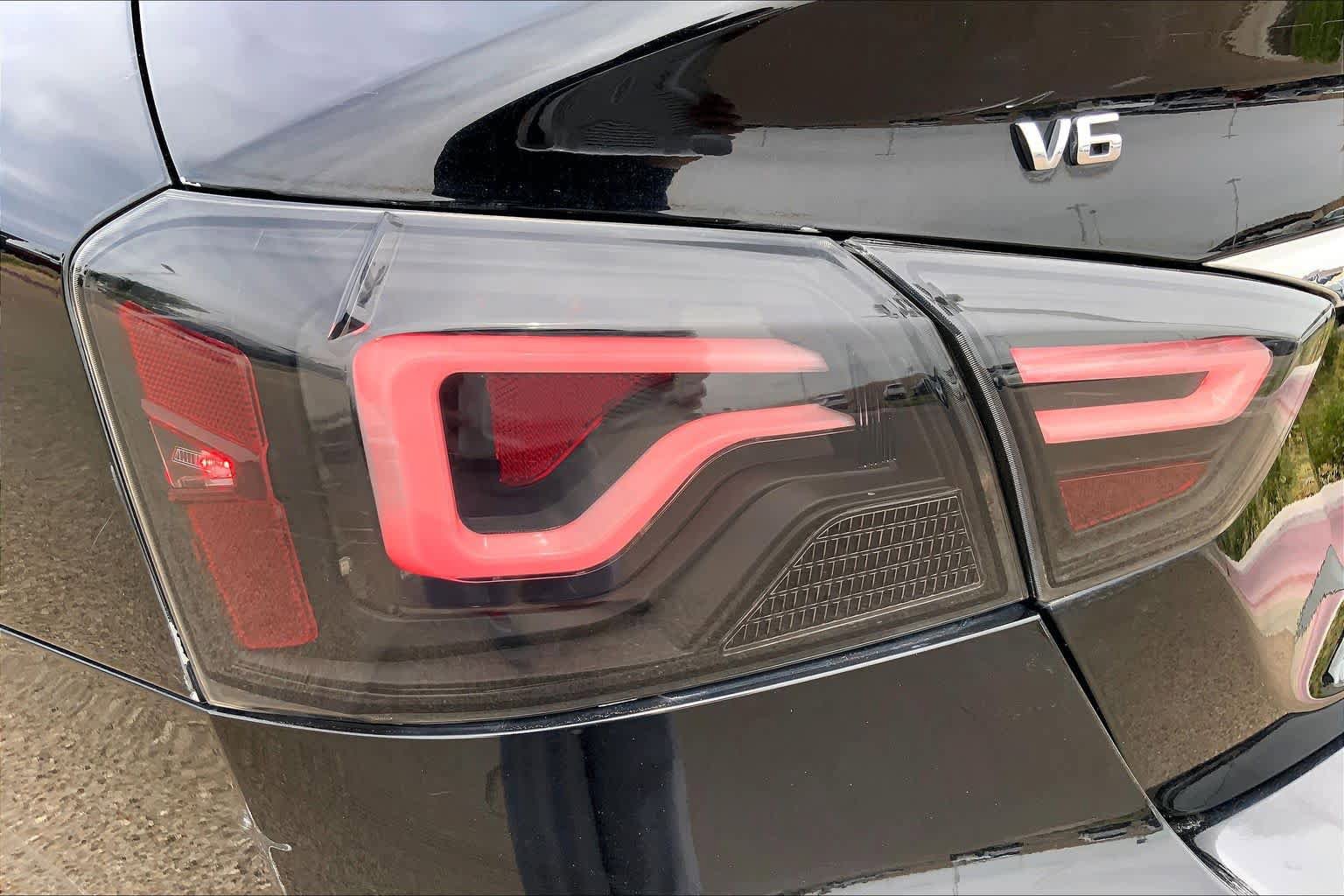 Used 2018 Chevrolet Impala Premier FWD image 29