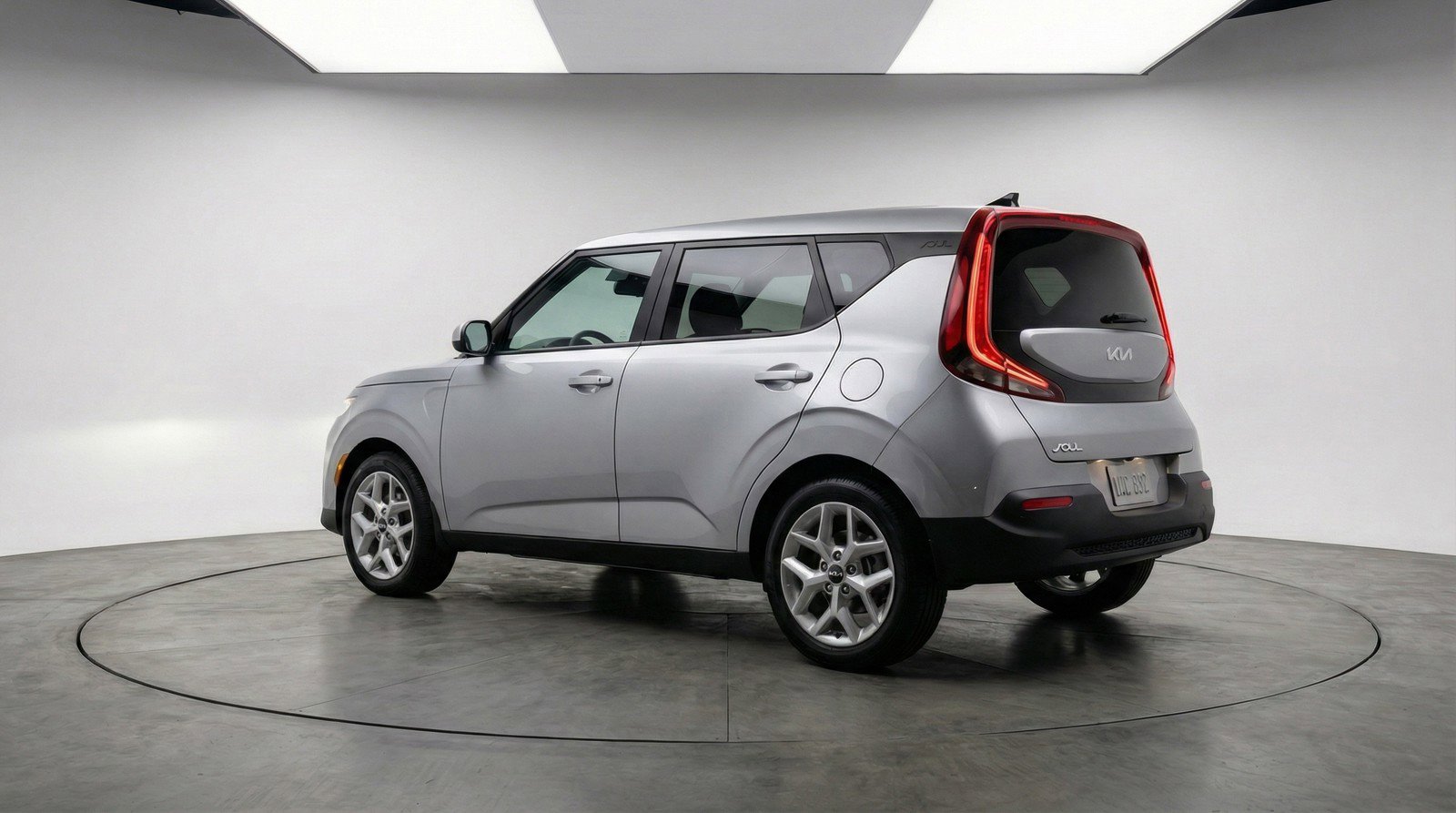 Used 2025 Kia Soul LX w/ LX Technology Package image 6