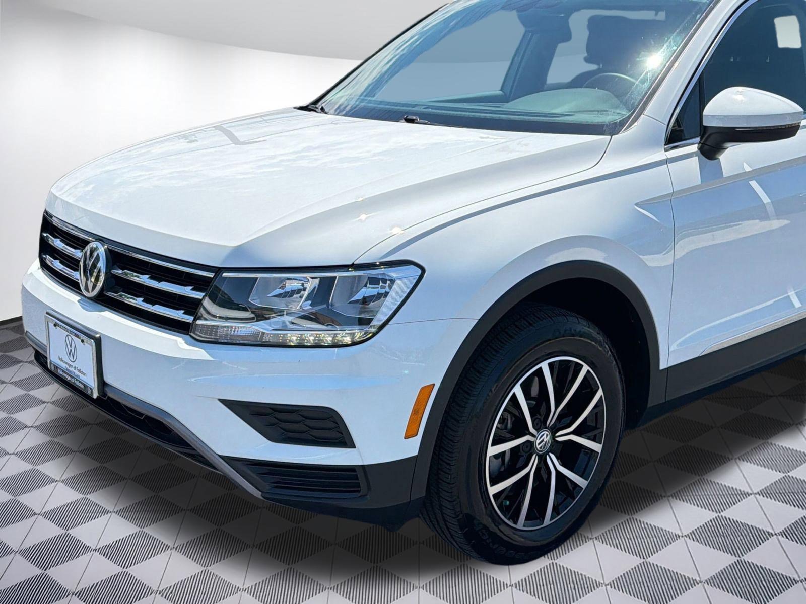 Used 2021 Volkswagen Tiguan SE w/ Panoramic Sunroof Package AWD/4WD image 20