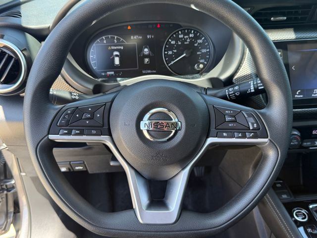 Used 2021 Nissan Kicks SV FWD image 13