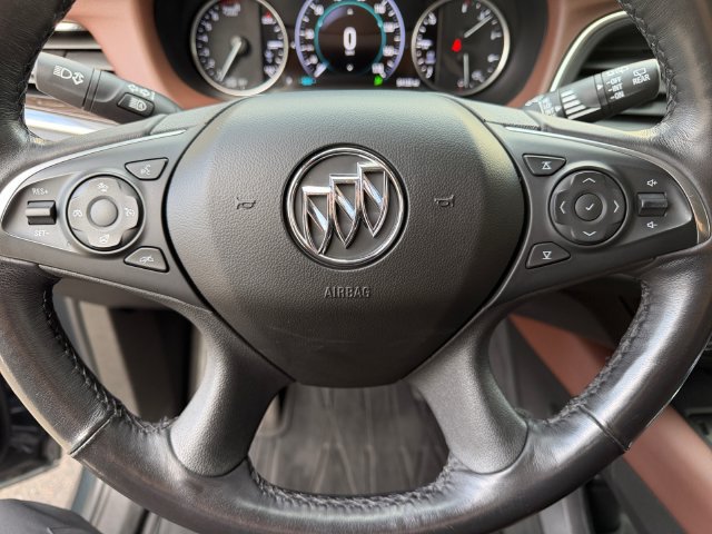 Used 2018 Buick Enclave Avenir w/ Avenir Technology Package AWD/4WD image 22