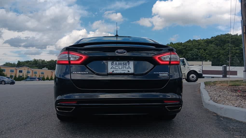 Used 2014 Ford Fusion Titanium FWD image 4
