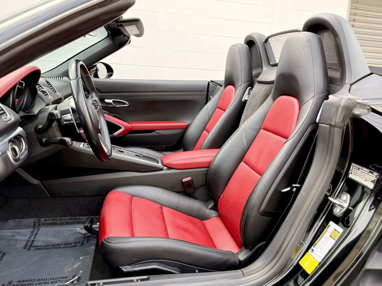 Used 2017 Porsche 718 Boxster image 24