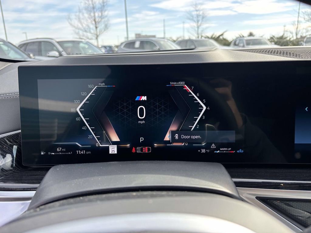 New 2026 BMW X6 xDrive40i w/ Climate Comfort Package image 15