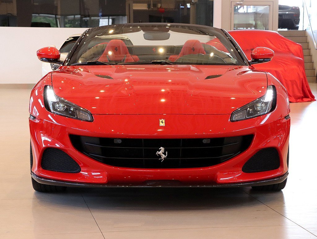 Certified 2022 Ferrari Portofino M image 26