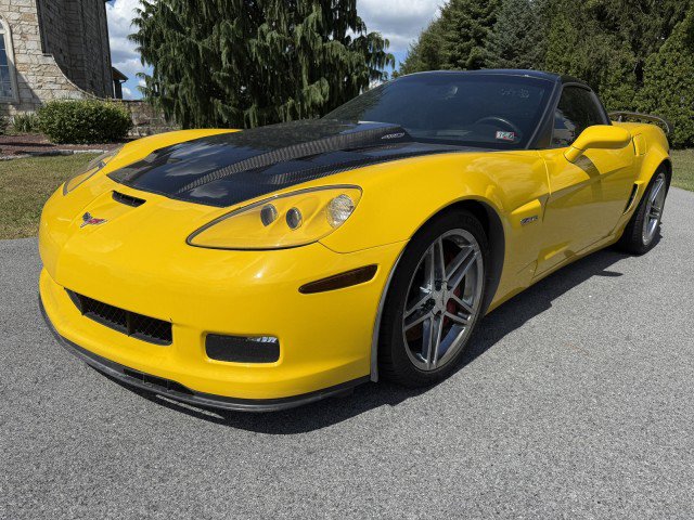 Used 2006 Chevrolet Corvette Z06 w/ Preferred Equipment Group image 3