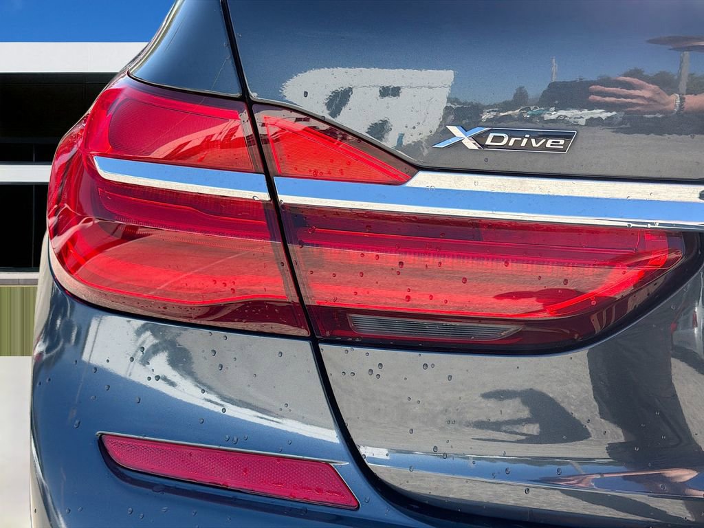 Used 2019 BMW 750i xDrive w/ M Sport Package image 13