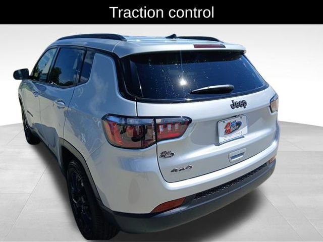 New 2026 Jeep Compass Latitude AWD/4WD image 3