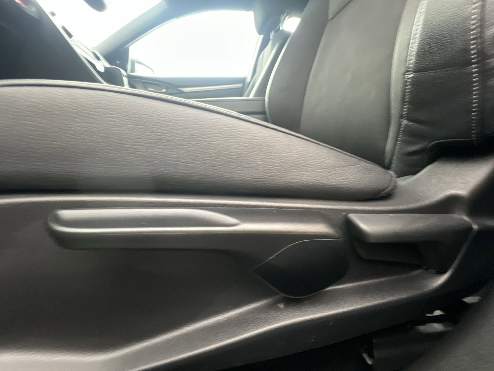 Used 2021 Honda Civic Sport image 22