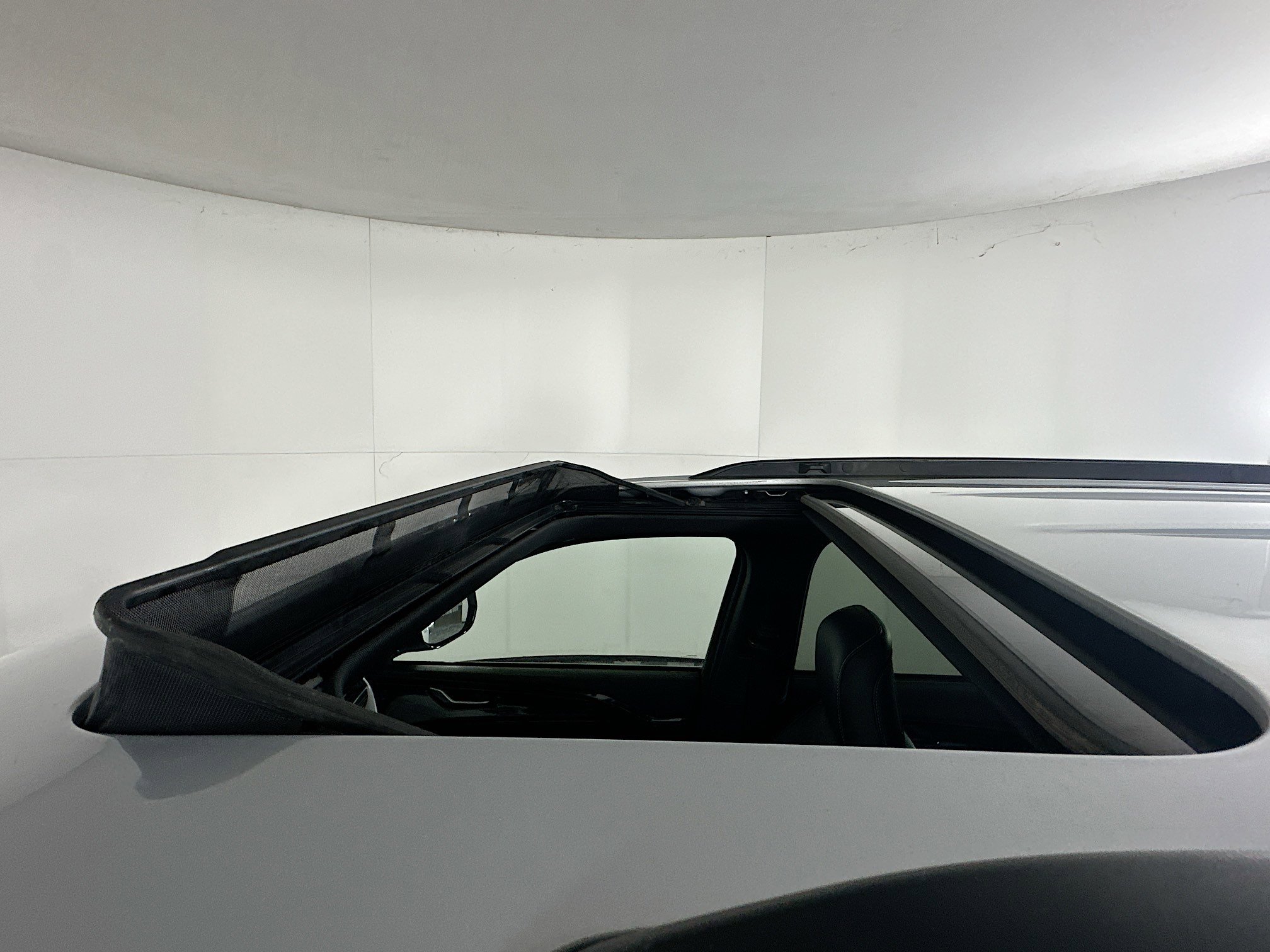 Used 2023 Jeep Grand Cherokee Altitude image 27