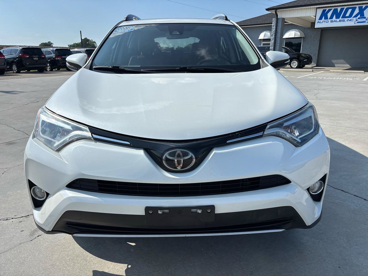 Used 2018 Toyota RAV4 Limited FWD image 9