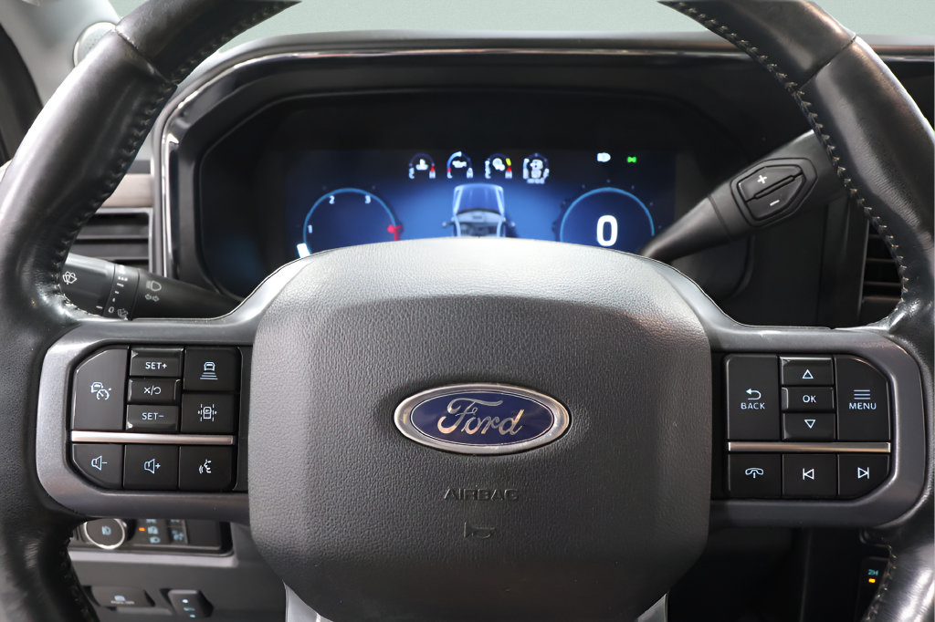 Used 2023 Ford F250 Lariat w/ Lariat Ultimate Package AWD/4WD image 14