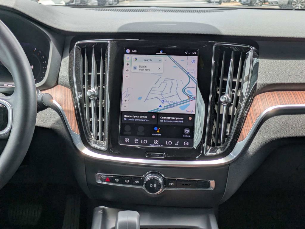 Certified 2023 Volvo S60 B5 Plus w/ Climate Package AWD/4WD image 19