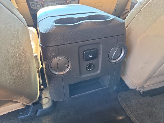 Used 2015 Ford F250 Lariat w/ Lariat Ultimate Package AWD/4WD image 27