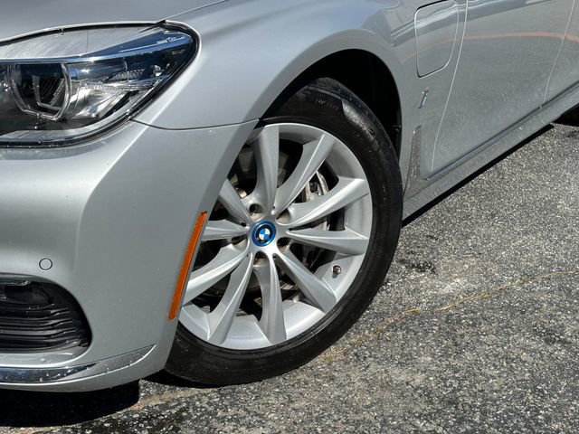 Used 2018 BMW 740e xDrive image 10