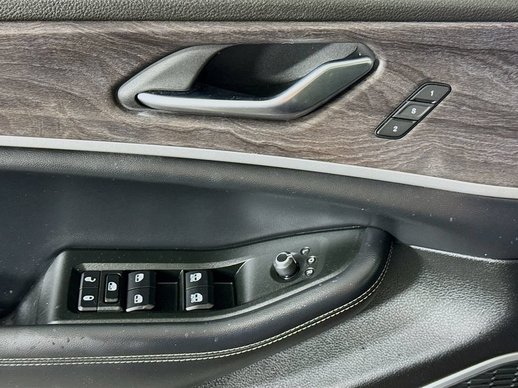 Used 2021 Jeep Grand Cherokee L Limited AWD/4WD image 26