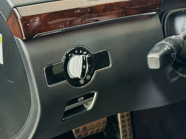 Used 2010 Mercedes-Benz S 550 4MATIC image 10