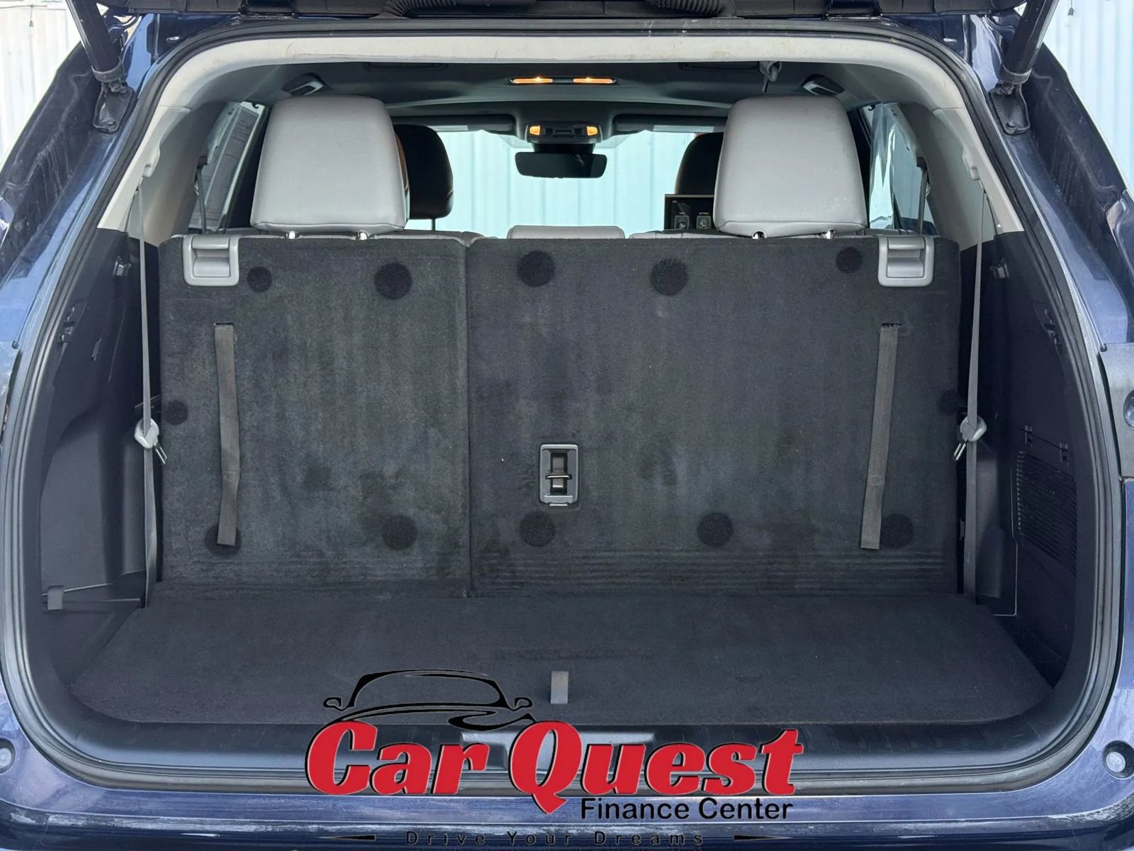 Used 2021 Toyota Highlander XLE image 15