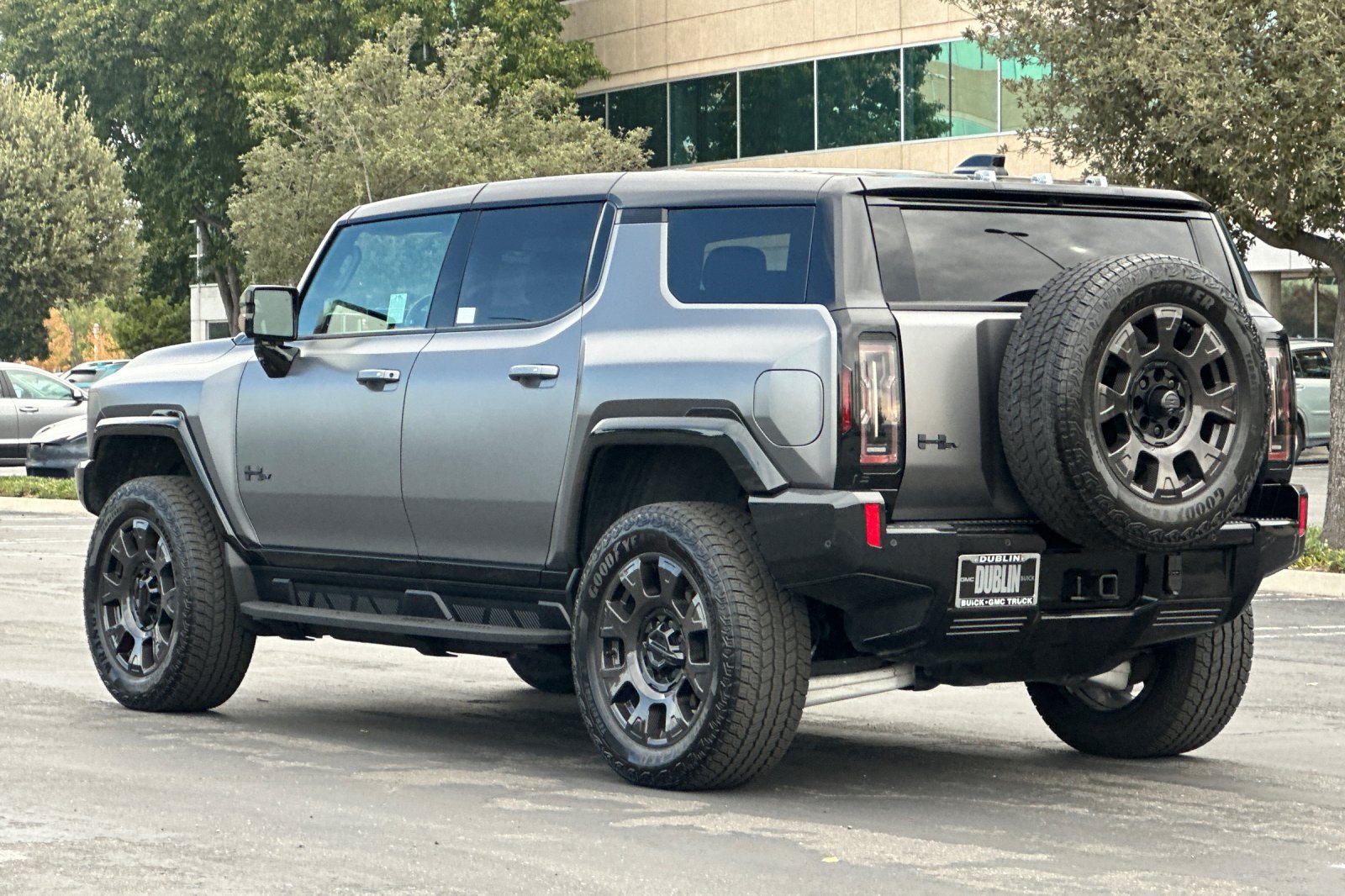 Used 2026 GMC Hummer EV 3X w/ Carbon Fiber Edition Package AWD/4WD image 6