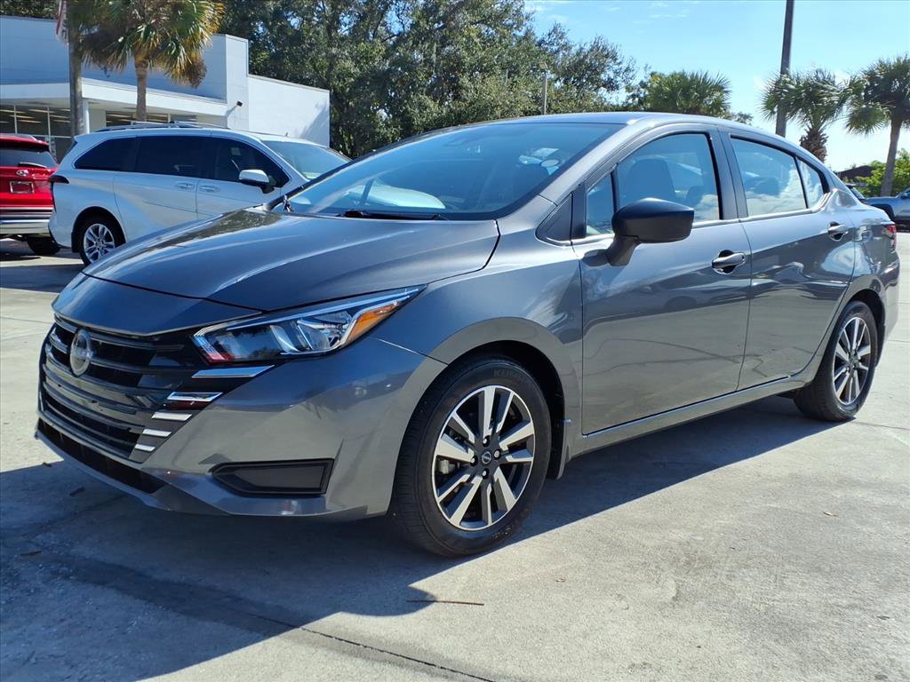 Used 2024 Nissan Versa S w/ S Plus Package image 3