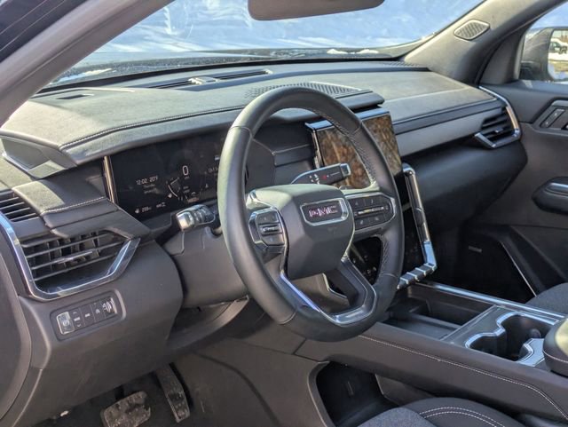 Used 2025 GMC Acadia Elevation image 14