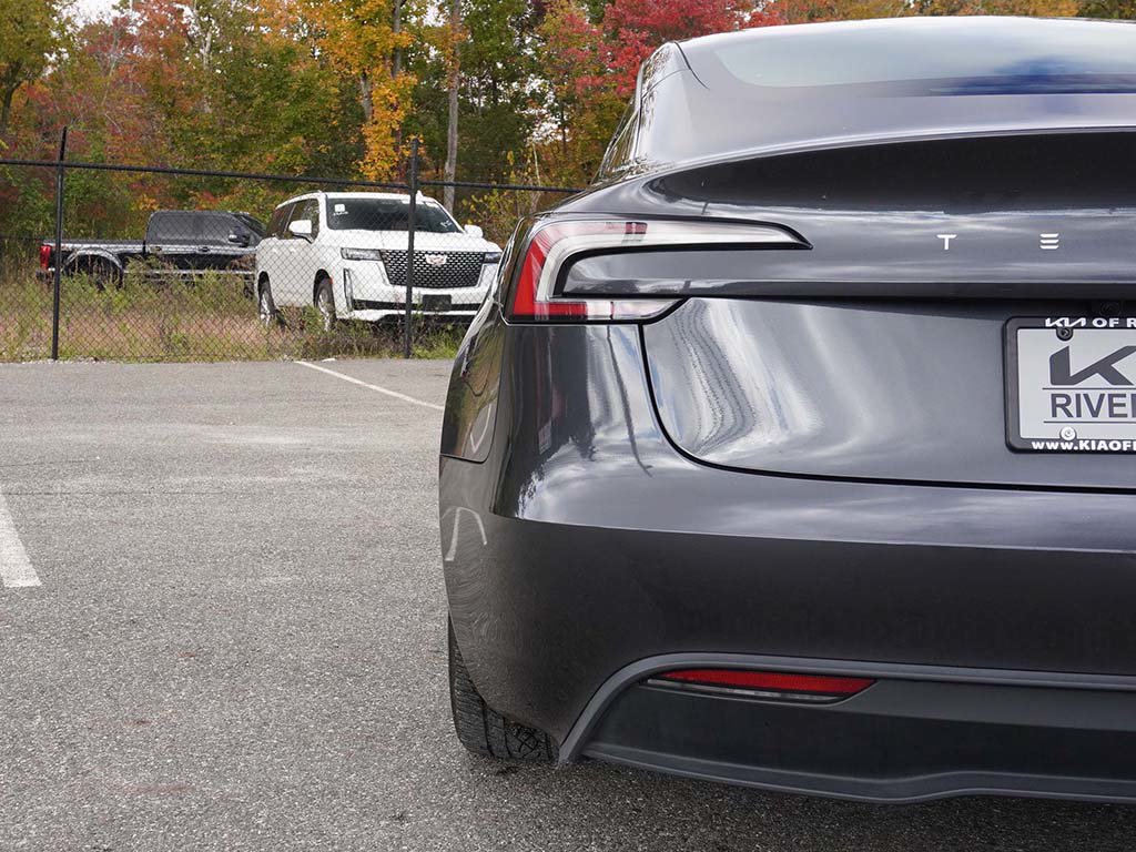 Used 2025 Tesla Model 3 RWD image 11