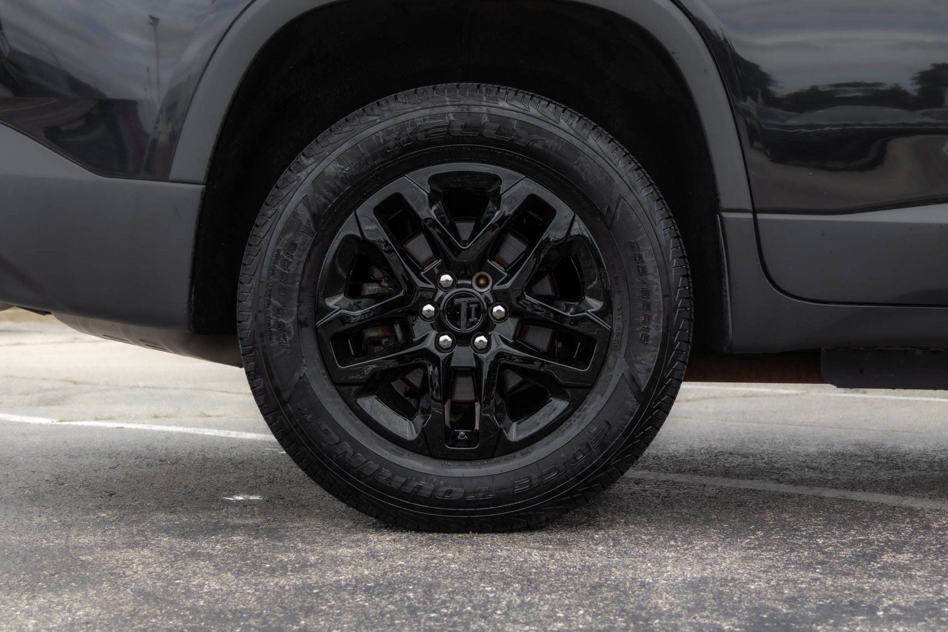 Used 2019 Chevrolet Traverse LS FWD image 43