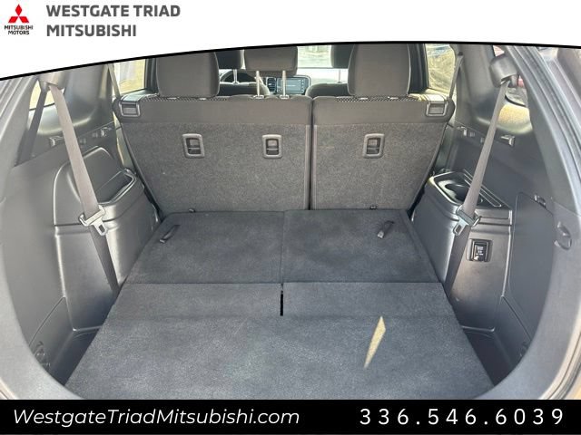 Used 2018 Mitsubishi Outlander LE AWD/4WD image 21