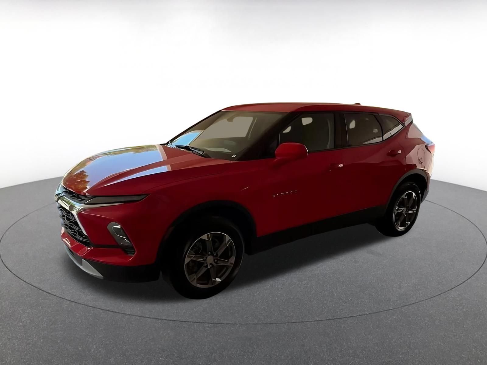 Used 2025 Chevrolet Blazer LT FWD image 8