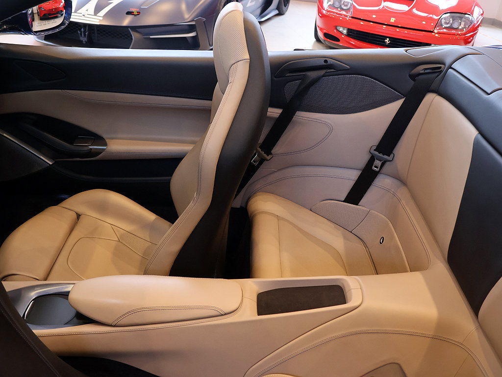 Certified 2019 Ferrari Portofino RWD image 71