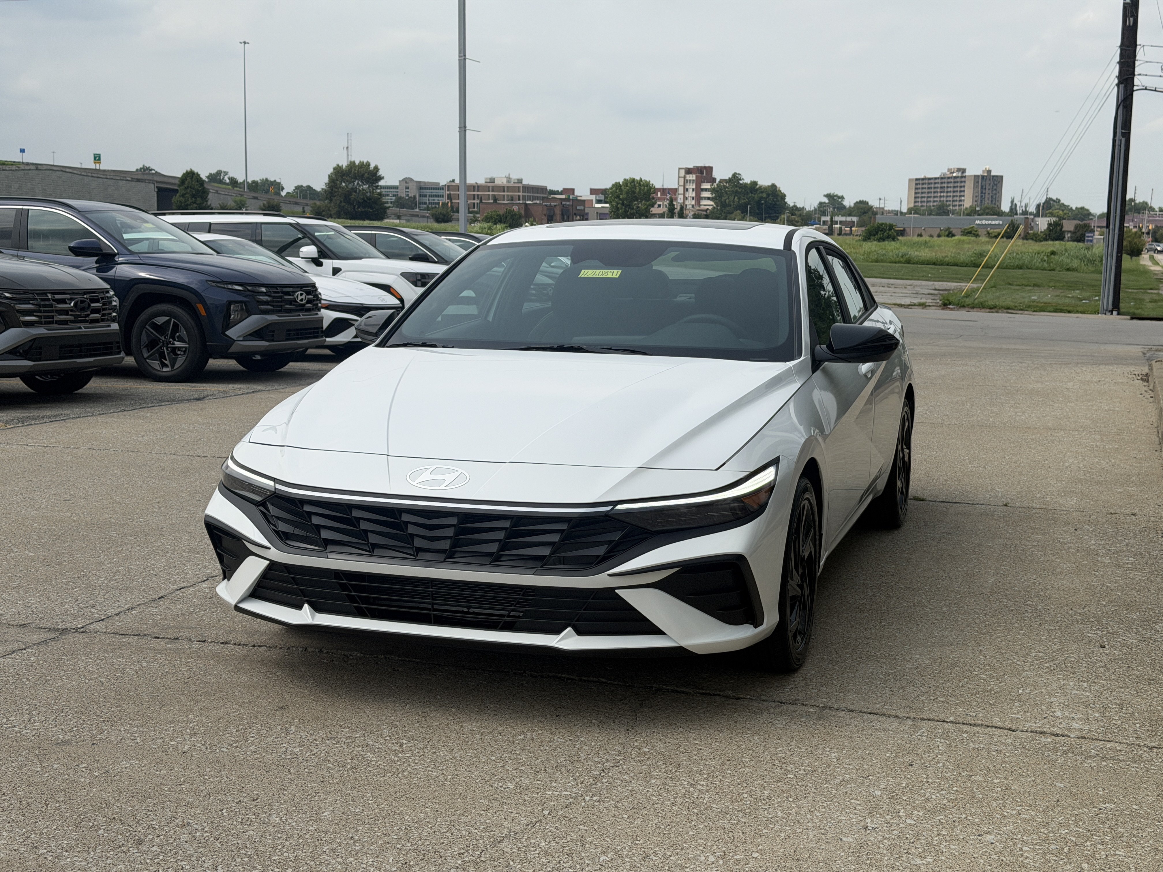 New 2026 Hyundai Elantra SEL Sport FWD image 11