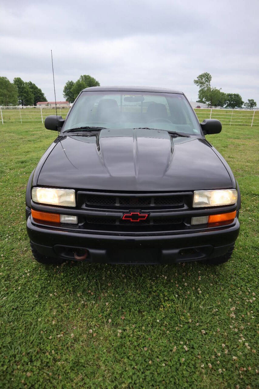 Used 2003 Chevrolet S10 Pickup LS w/ LS Preferred Equipment Group AWD/4WD image 7