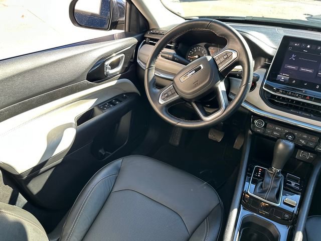 Used 2022 Jeep Compass Limited image 19