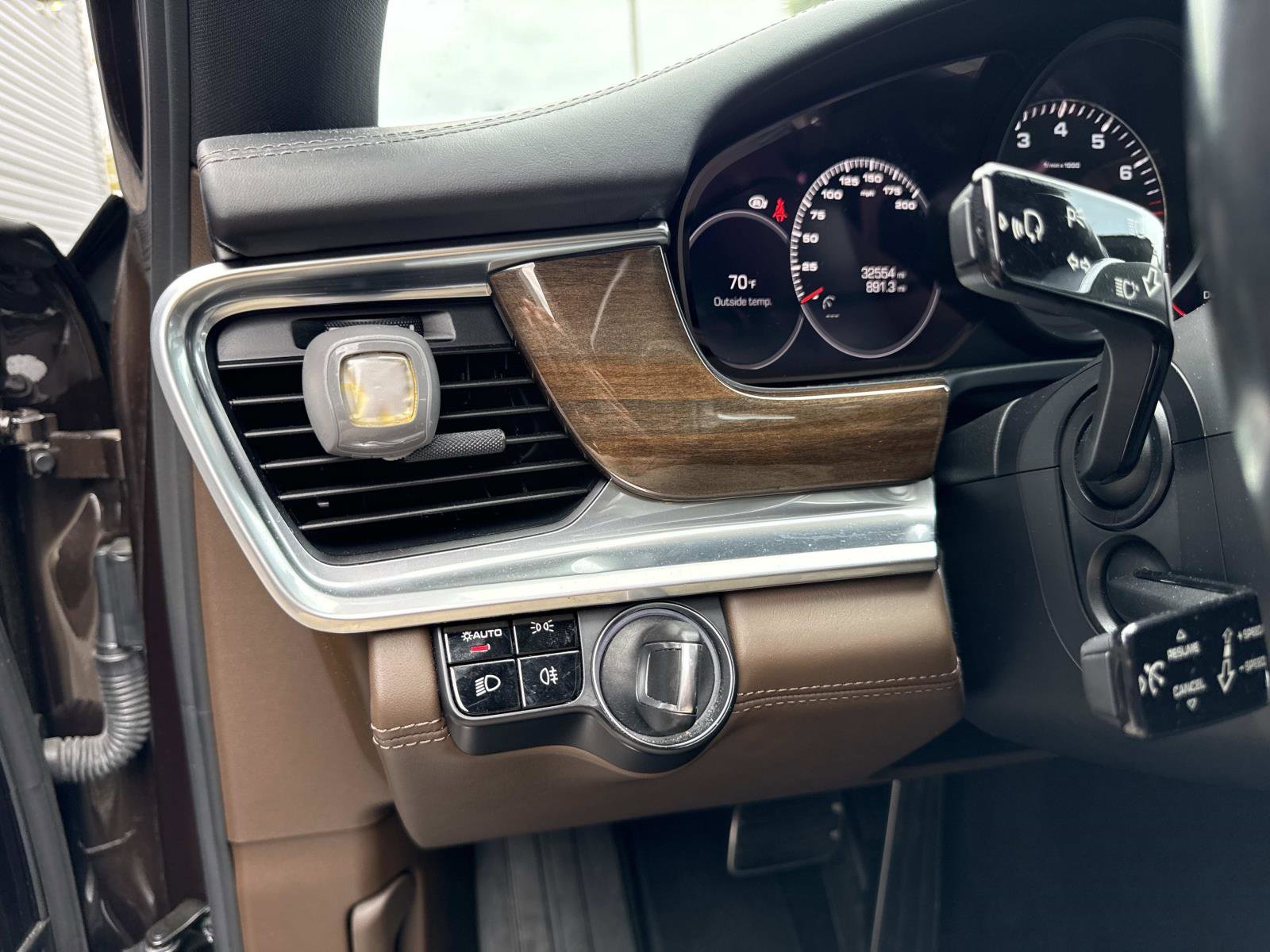 Certified 2018 Porsche Panamera 4S image 34